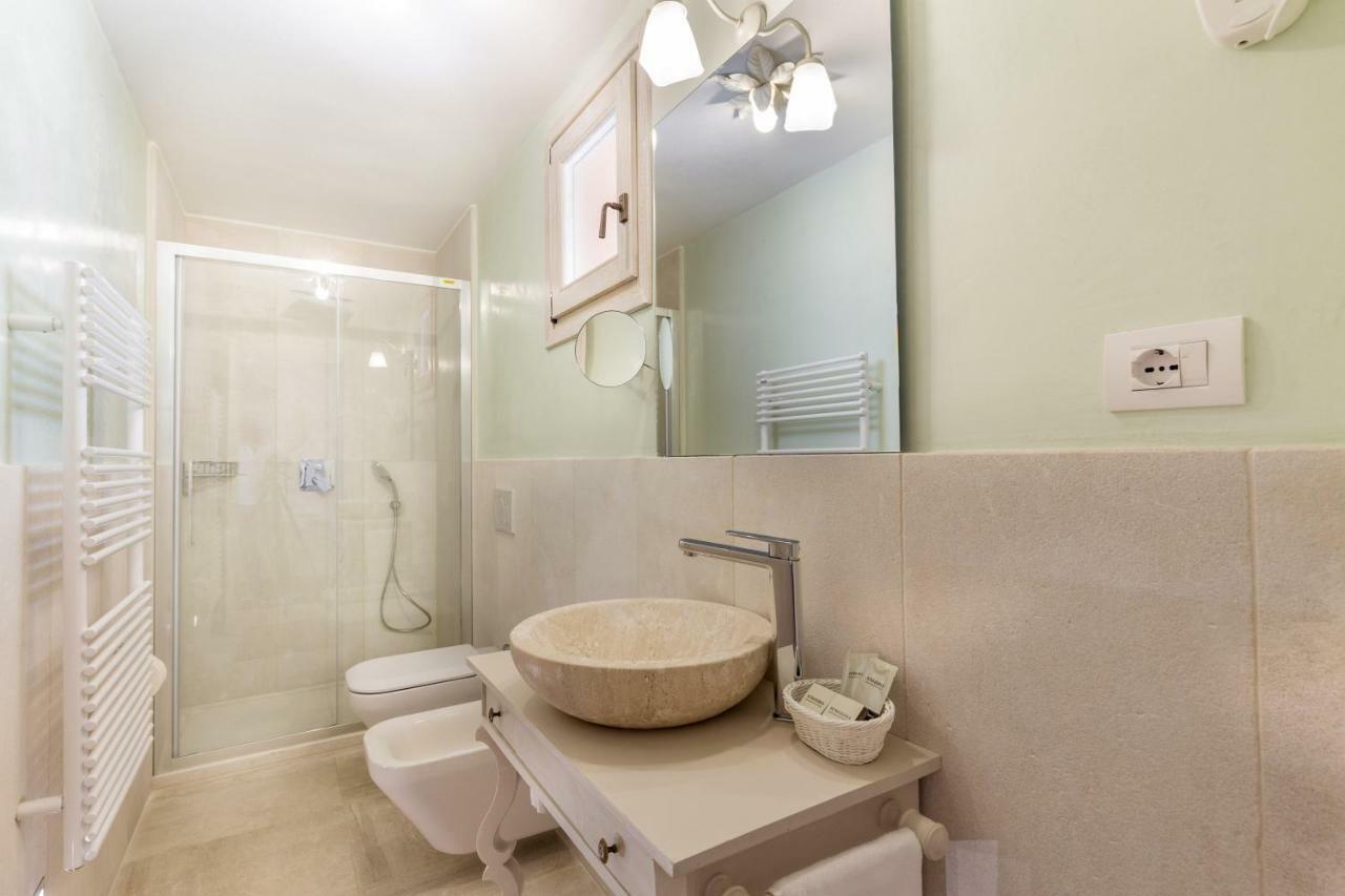 Tenuta Petra Bianca Palau Ngoại thất bức ảnh