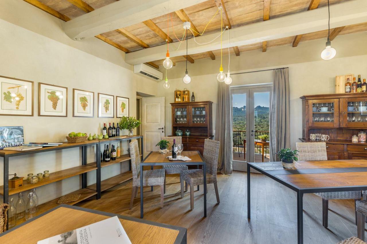 Tenuta Petra Bianca Palau Ngoại thất bức ảnh