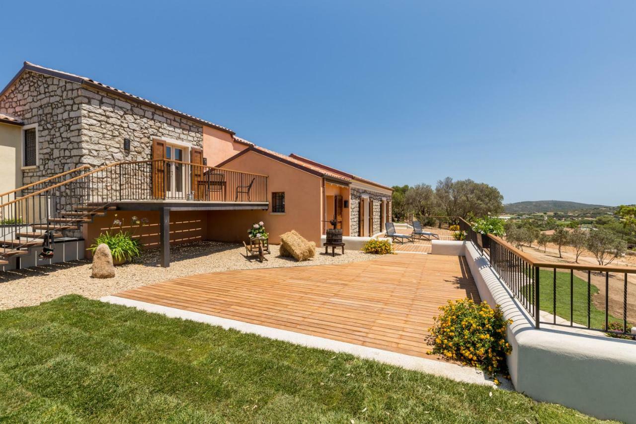 Tenuta Petra Bianca Palau Ngoại thất bức ảnh