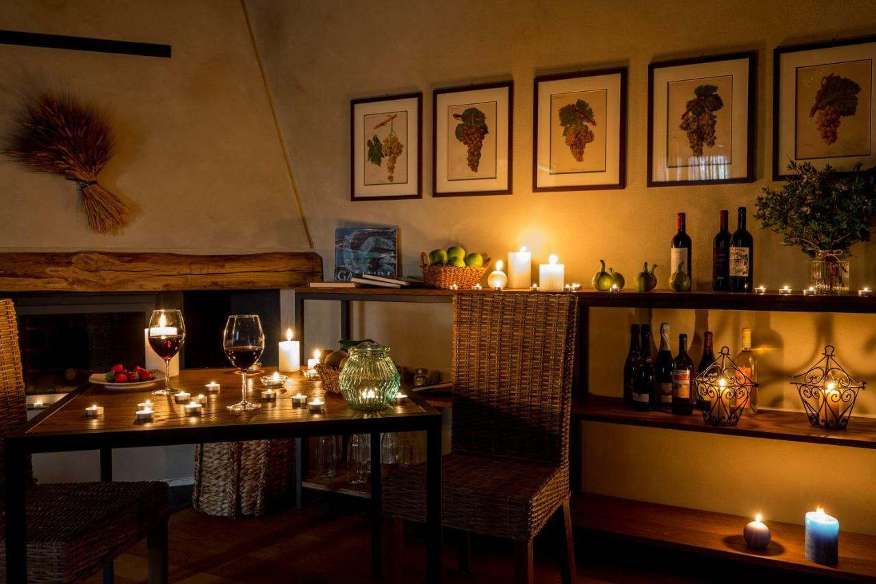 Tenuta Petra Bianca Palau Ngoại thất bức ảnh