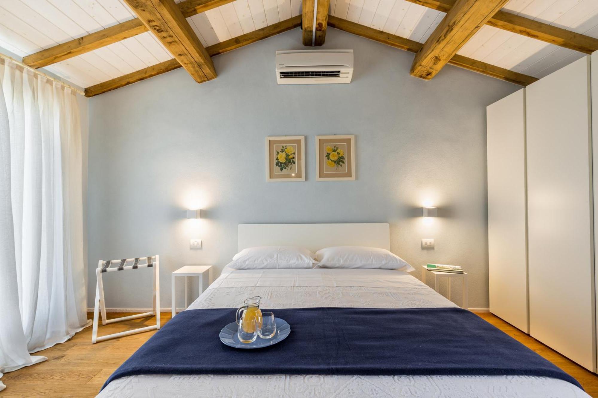 Tenuta Petra Bianca Palau Ngoại thất bức ảnh